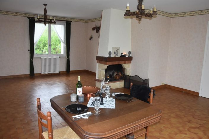 Image No.3-4 Bed House for sale