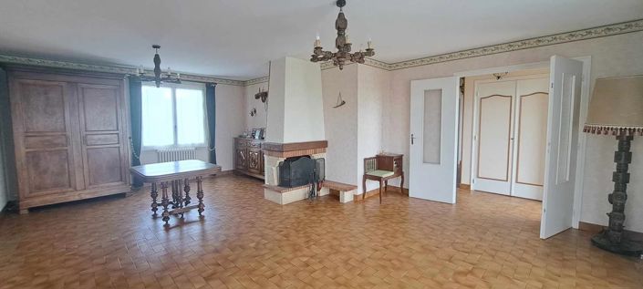 Image No.5-4 Bed House for sale