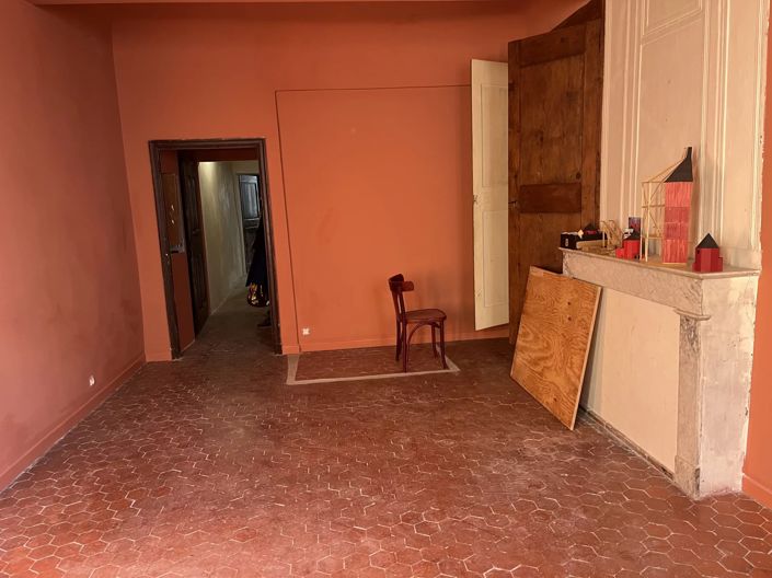 Image No.9-7 Bed House for sale