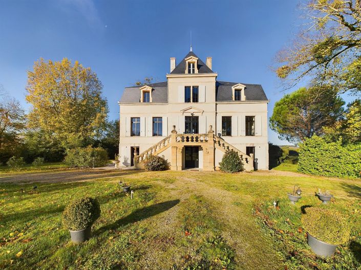 Image No.1-5 Bed House for sale