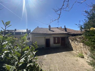 1 - Bellac, House