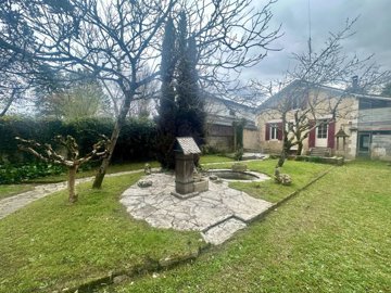 bf7e745667caab95dca76355bb8c24a4b4f9cf7d31403