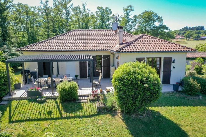 Image No.1-4 Bed House for sale