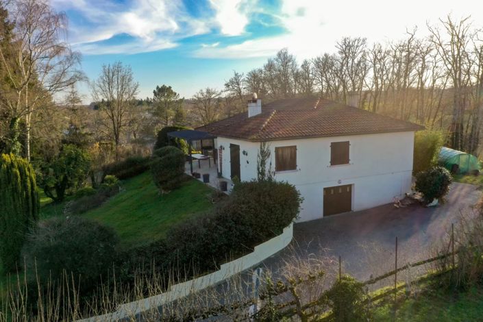 Image No.2-4 Bed House for sale