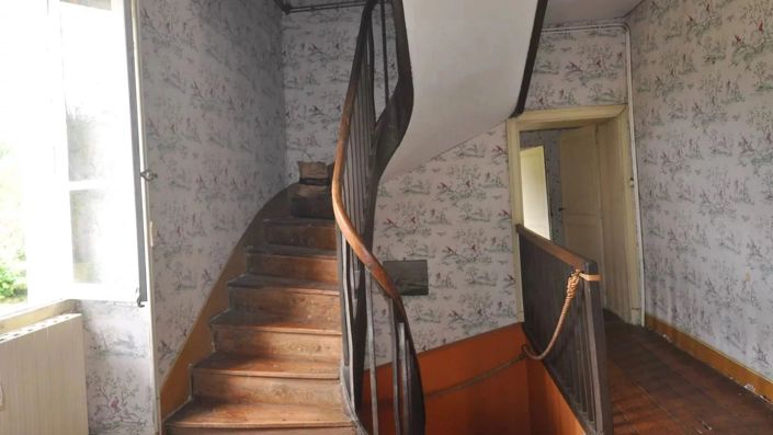 Image No.13-8 Bed House for sale