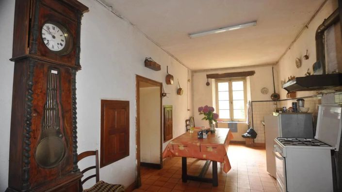 Image No.5-8 Bed House for sale