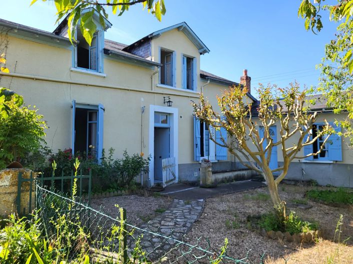 Image No.2-4 Bed House for sale