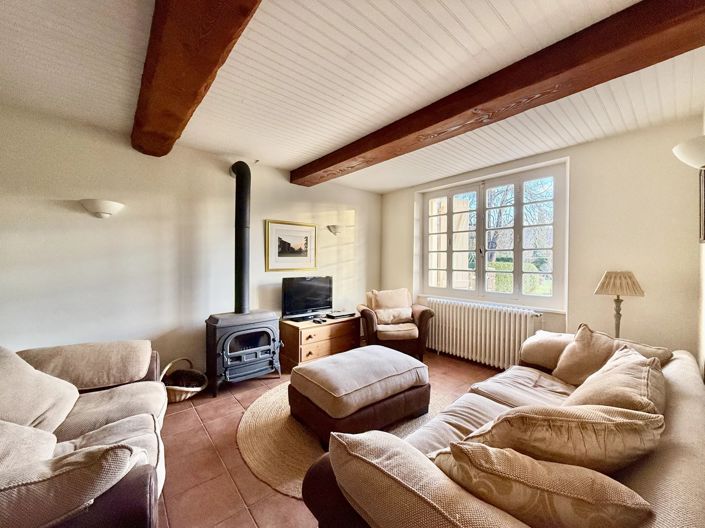 Image No.12-7 Bed House for sale