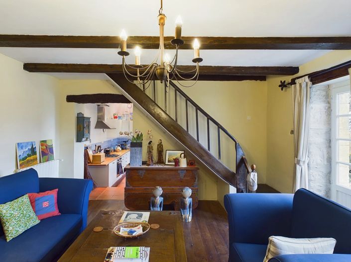 Image No.8-5 Bed House for sale