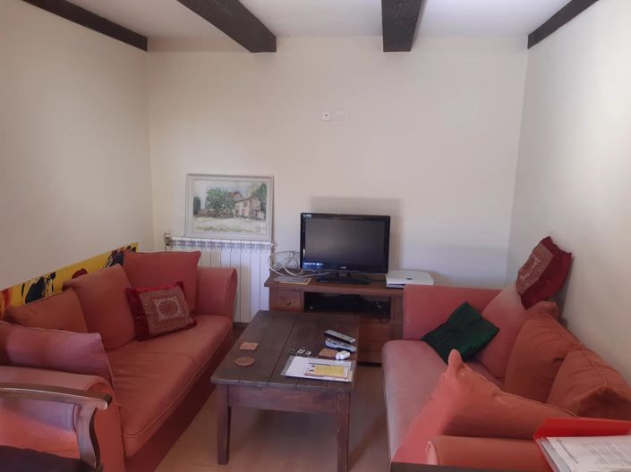 Image No.10-5 Bed House for sale