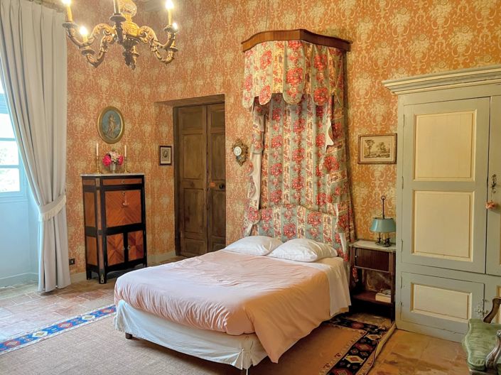 Image No.9-16 Bed House for sale