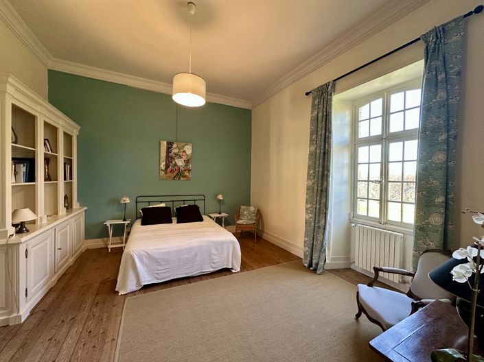 Image No.13-8 Bed House for sale