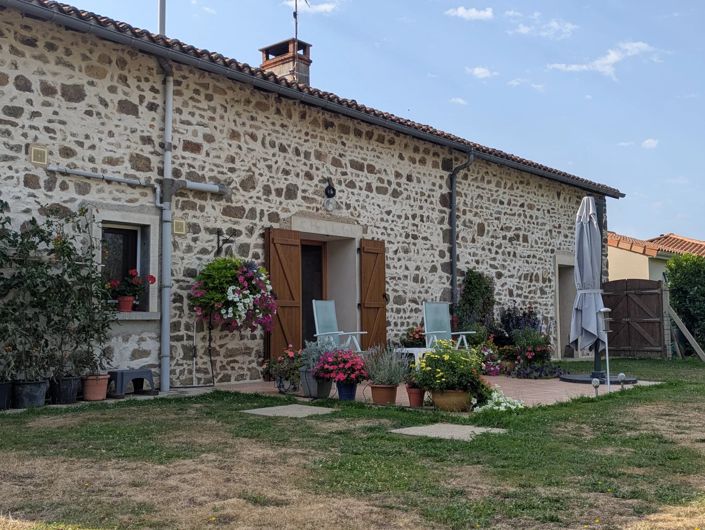 Image No.15-3 Bed Village House for sale