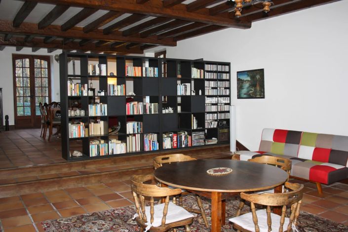 Image No.10-4 Bed House for sale