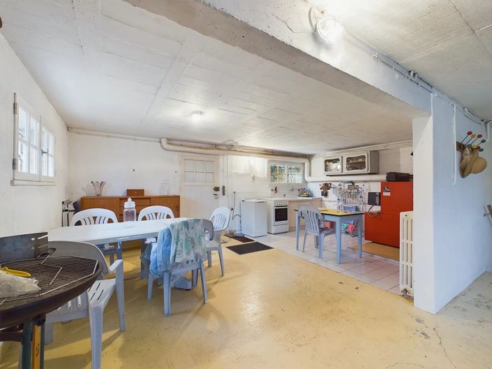 Image No.15-5 Bed House for sale