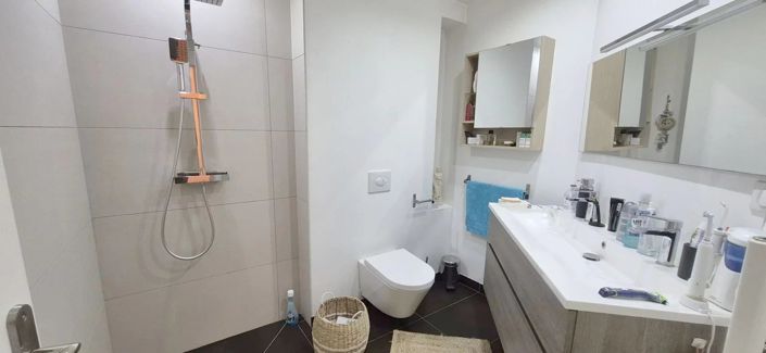 Image No.11-5 Bed House for sale