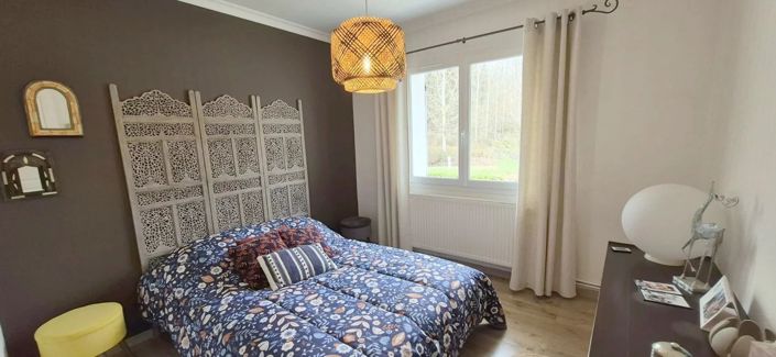 Image No.12-5 Bed House for sale