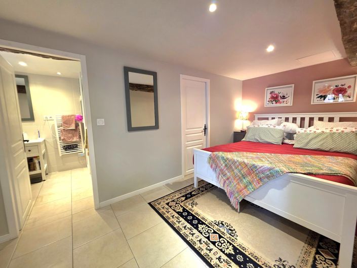 Image No.7-4 Bed House for sale