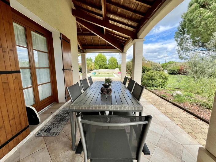 Image No.10-3 Bed House for sale