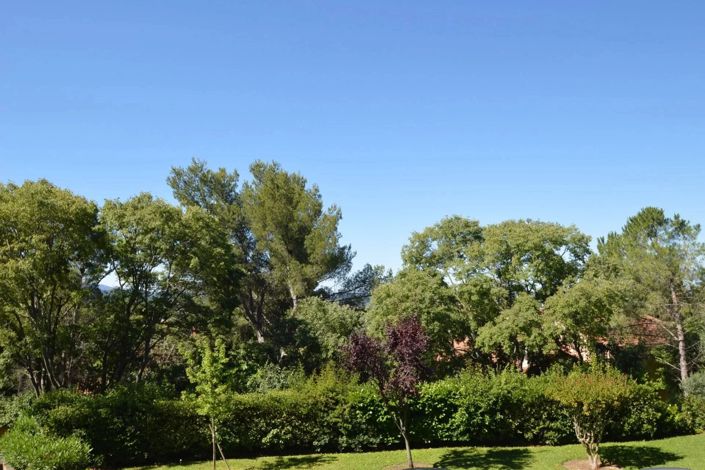 Image No.1-3 Bed Property for sale