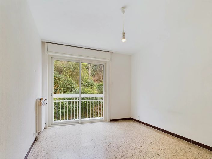 Image No.4-3 Bed Property for sale