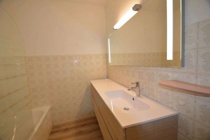 Image No.7-3 Bed Property for sale