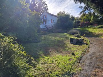 1 - Saint-Savin, House