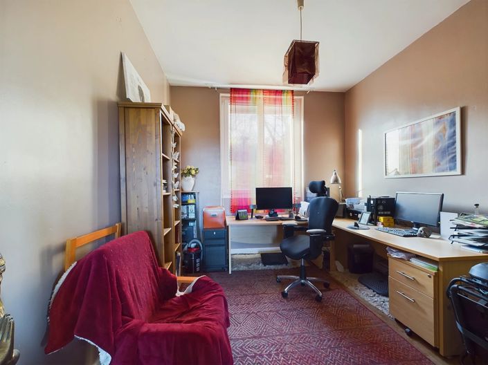 Image No.6-2 Bed House for sale