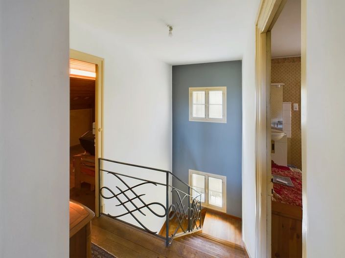 Image No.10-2 Bed House for sale