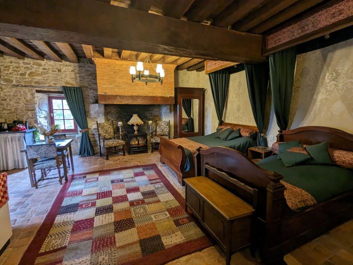 Image No.4-5 Bed House for sale
