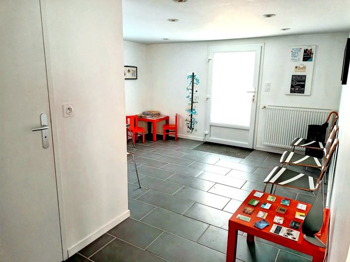 Image No.10-4 Bed House for sale