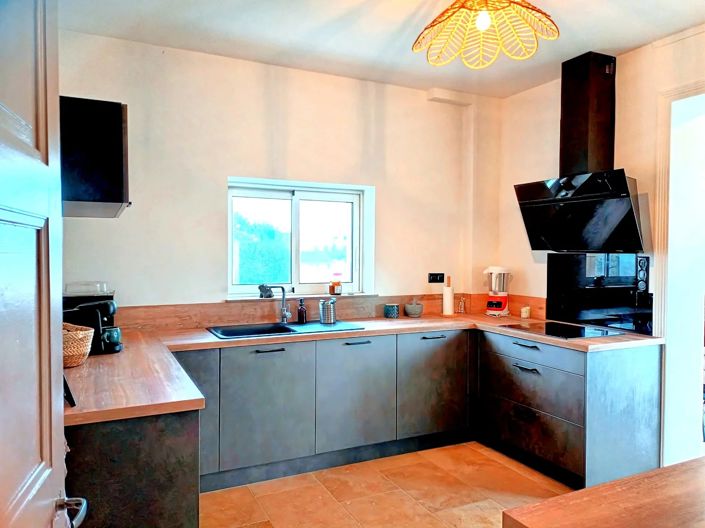 Image No.2-4 Bed House for sale