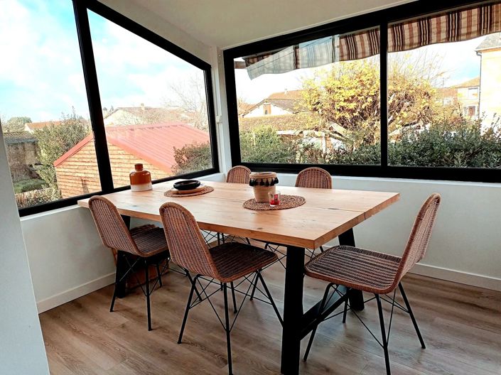 Image No.3-4 Bed House for sale