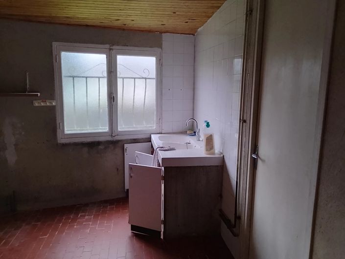 Image No.11-3 Bed House for sale