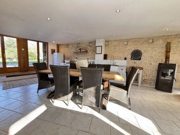 564faf4be660863e5a0cb08906cf7b9a9bfba7807a192