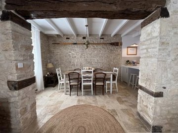 8010270db63e7a70a729bfd7a64634d18b63349491189