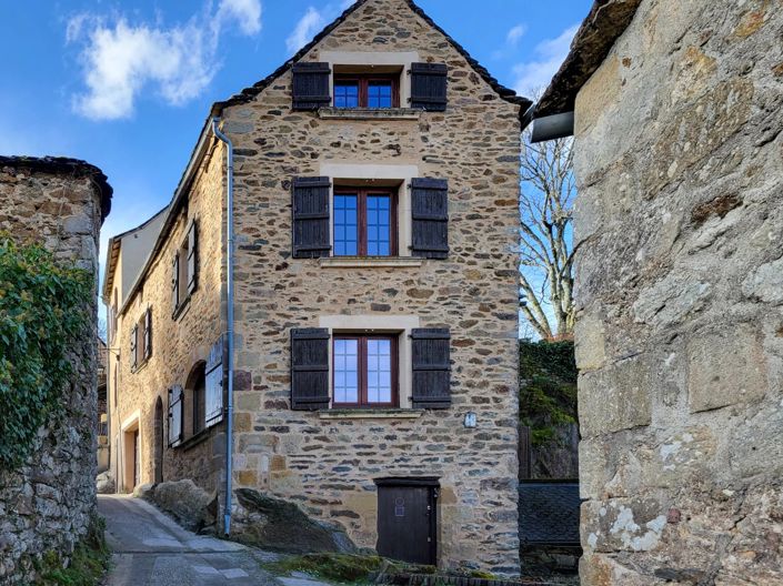Image No.1-5 Bed House for sale