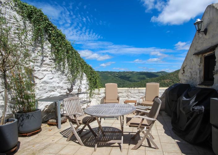 Image No.3-5 Bed House for sale