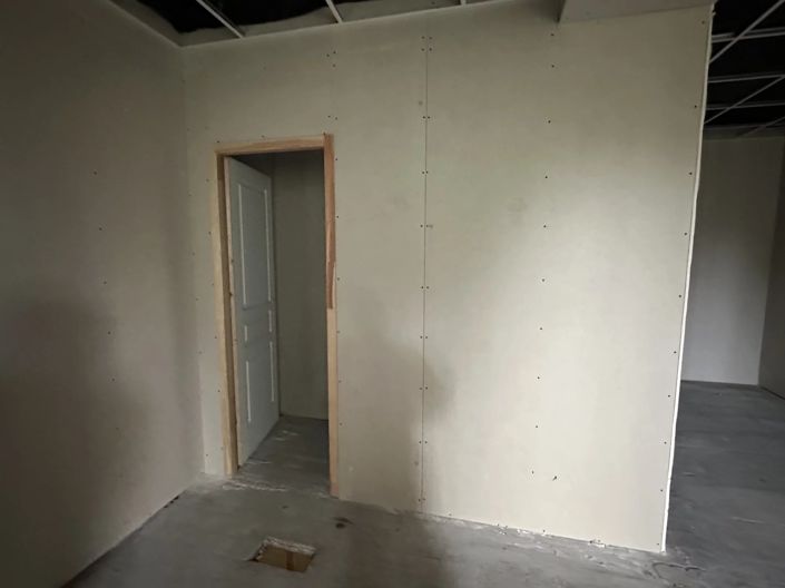 Image No.12-1 Bed House for sale