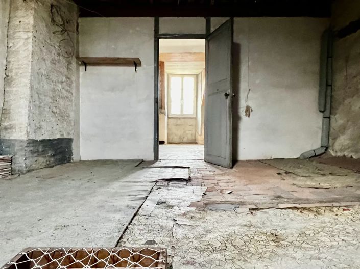 Image No.12-Maison de village de 2 chambres à vendre à Magnac-Laval