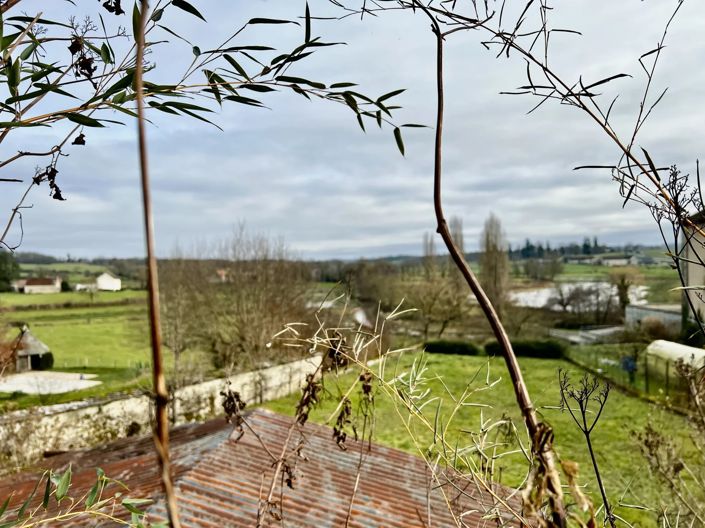 Image No.2-Maison de village de 2 chambres à vendre à Magnac-Laval