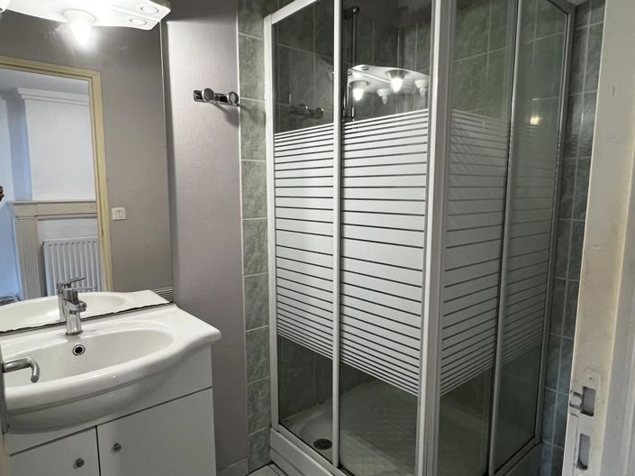 Image No.8-Maison de village de 2 chambres à vendre à Magnac-Laval