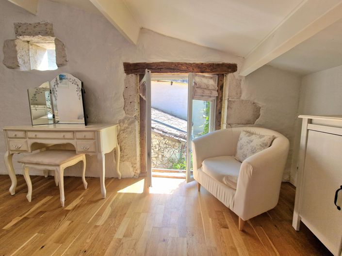 Image No.7-3 Bed House for sale