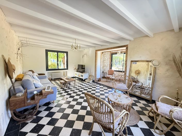 Image No.3-3 Bed House for sale