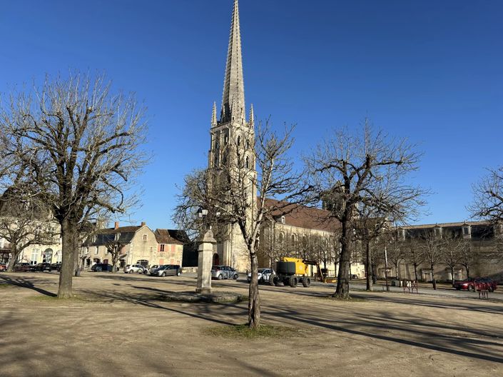 Image No.2-5 Bed Commercial for sale