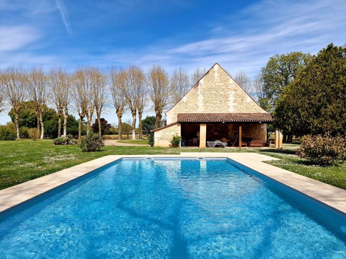 Image No.9-5 Bed House for sale