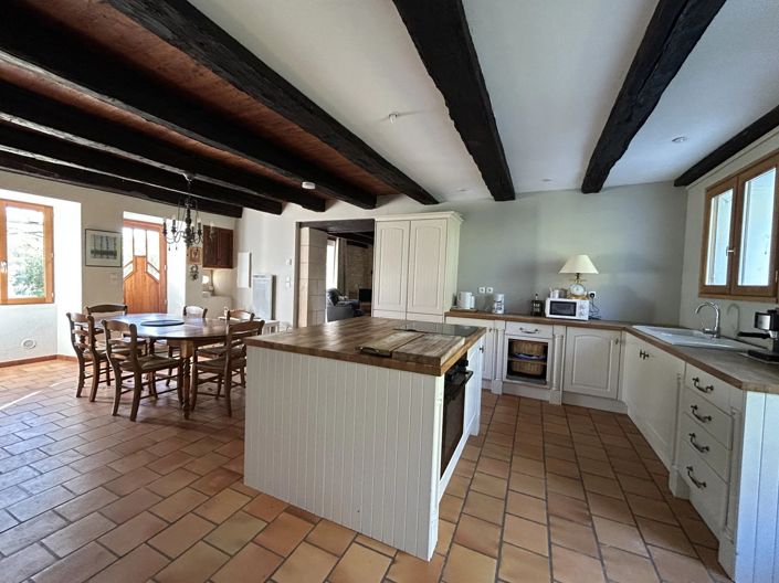 Image No.1-Maison de village de 4 chambres à vendre à Sauzé-Vaussais
