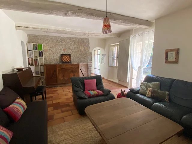 Image No.9-7 Bed House for sale