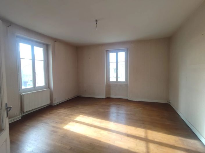 Image No.3-Maison de 4 chambres à vendre à Piegut-Pluviers