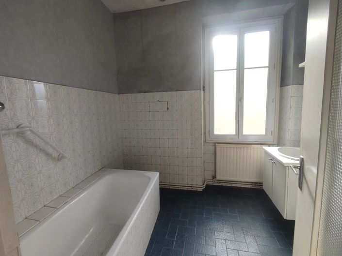 Image No.5-Maison de 4 chambres à vendre à Piegut-Pluviers